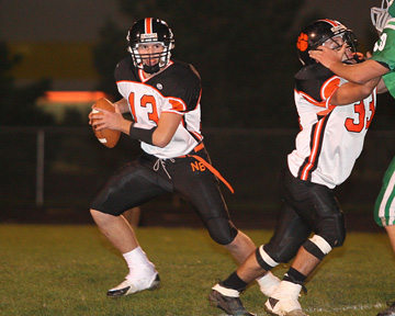 Eric Kavan throws against Wi-Pi