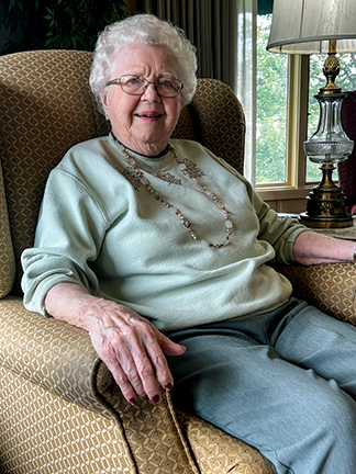 Maxine Arneal